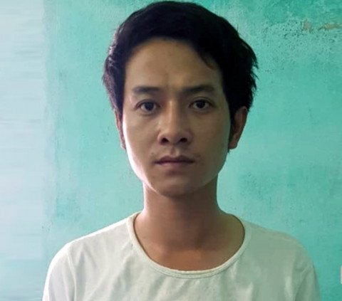 Chồng đâm chết vợ trước bữa cơm tối ở nhà ngoại