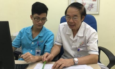 Quý ông Hà Nội mắc bệnh kỳ lạ không thể quan hệ với ai ngoài vợ cũ