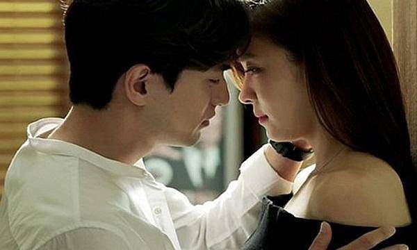 Trót lên giường với chồng bạn thân, tôi nhận ra sự thật đắng ngắt