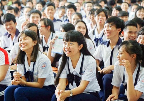 Nên thể hiện triết lí giáo dục ở tất cả các điều khoản