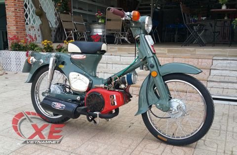 Honda Super Cub 1978 độ cực chất thành xe tay ga