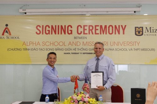 Tổ chức giáo dục Hoa Kì IAE trở thành đối tác chiến lược của Hệ thống giáo dục Alpha School