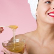 Lấy nghệ ngâm mật ong thoa lên mặt, sau 2 tuần điều gì sẽ xảy ra với làn da