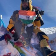 'Tôi mắc Covid-19 khi đang chinh phục đỉnh Everest và bị tấn công bởi hai cơn lốc xoáy' (2)