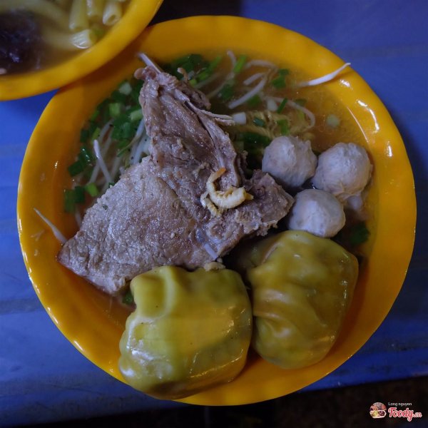 Hội sành ăn bật mí một loạt đặc khu ăn đêm cho team Sài Gòn mê như điếu đổ