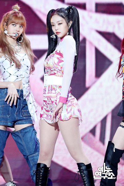 Khác hẳn các mỹ nhân Vline, Jennie (Black Pink) mặt tròn như bánh bao nhưng  vẫn đẹp xuất sắc nhờ bí quyết này » Tin tức tổng hợp, tin nhanh mới nhất