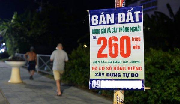 "Đau đầu" xử lý sai phạm của cò đất
