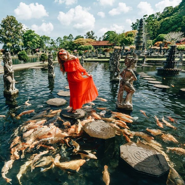 Phát hiện cung điện nước của giới quý tộc đầy ma mị giữa lòng đảo Bali
