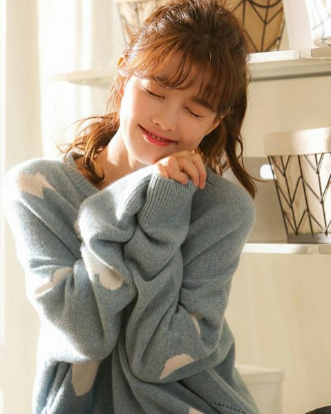 5 mẫu tóc dài cực đẹp của diễn viên Kim Yoo Jung ai cũng mê mẩn