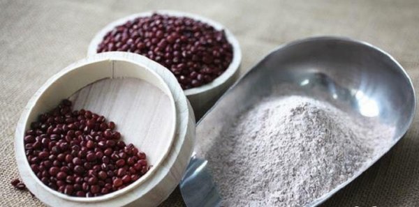 Sử dụng đậu đỏ theo cách này da bạn sẽ trắng mịn bật tông chỉ trong 3 ngày