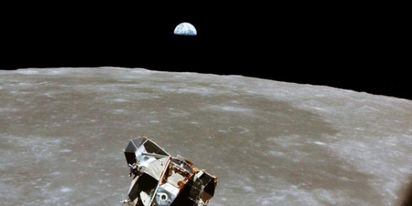 Phát hiện bất ngờ: Gió Mặt trời cuốn ôxy trên Trái đất lên Mặt trăng