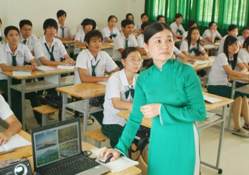 Cần được chủ động về nhân sự