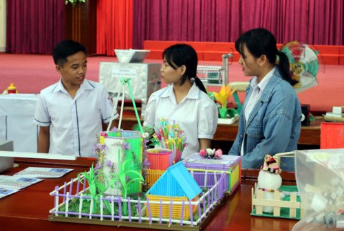 Khuyến khích học sinh tham gia thi sáng tạo thanh thiếu niên nhi đồng