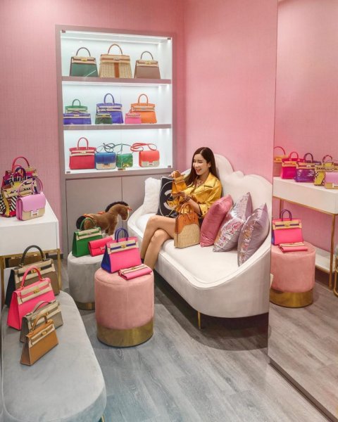 Giàu ‘nứt vách đổ tường’ nhưng nữ tỷ phú Jamie Chua cũng có lúc dùng mỹ phẩm giá sinh viên