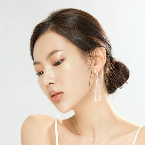 Kem dưỡng ẩm ban đêm khác gì kem dưỡng ban ngày vậy nhỉ?