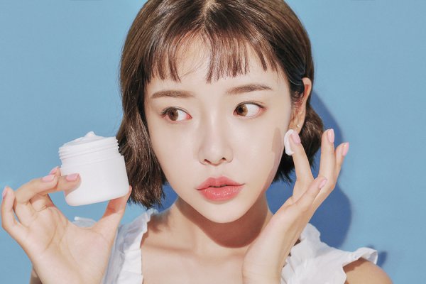 Bí kíp giá rẻ cho mọi nhà: Trị mụn thiên nhiên, tự tin khoe mặt mộc