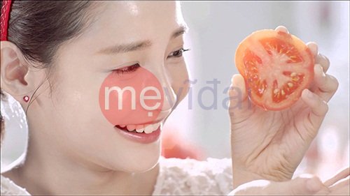 Cách tự chế mặt nạ cà chua giúp làn da tươi sáng mịn màng không tì vết