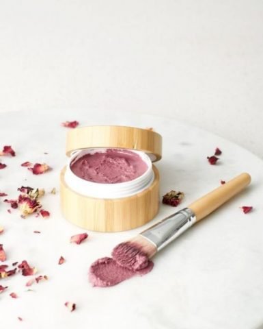 Cải thiện da nhờn, mụn trứng cá nhờ tẩy tế bào chết bằng bột gạo